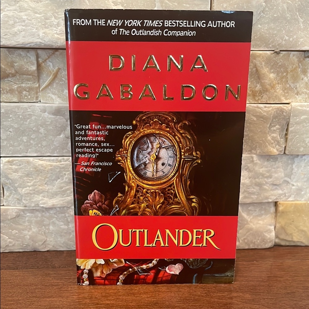 Outlander by Diana Gabaldon Book